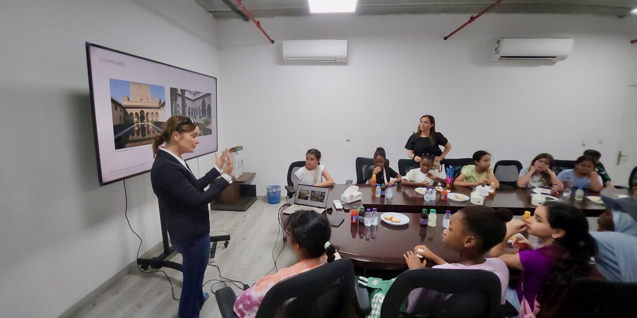 Les CM1A ont visité le chantier du futur hôtel Four Seasons à Djeddah !
