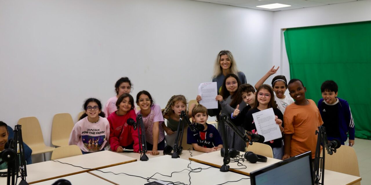 Webradio en anglais avec les CM1 LV1